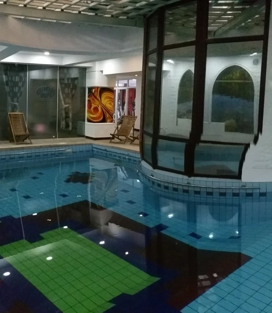 aqua-sport-persepolis-piscina-1.webp (121 KB)